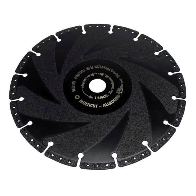 En Diamantkapklinga MultiCut 230 mm med en svart kropp och flera lika åtskilda slitsar, designad för att skära olika material.
